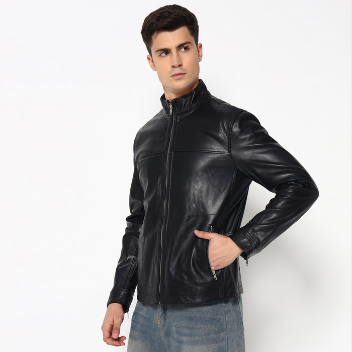 Men’s Sleek Black Leather Jacket