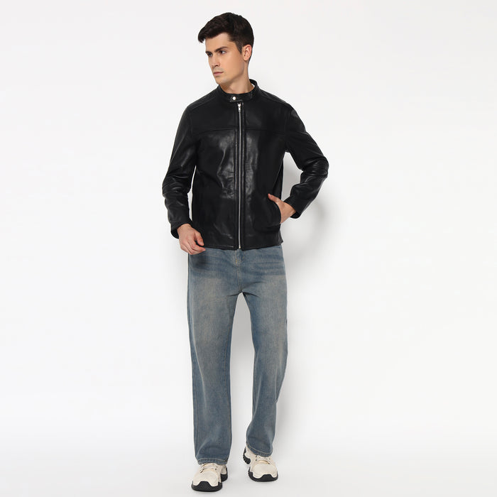 Men’s Sleek Black Leather Jacket