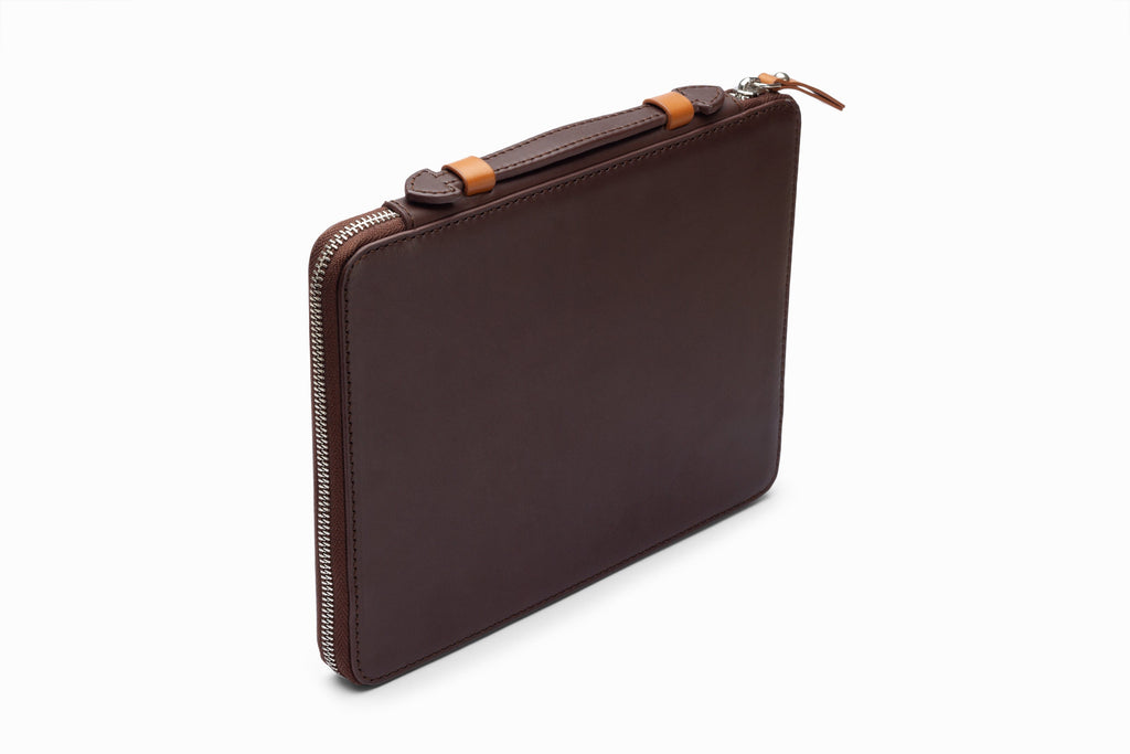 iPad Case Brown close-up corner and stitching detail
