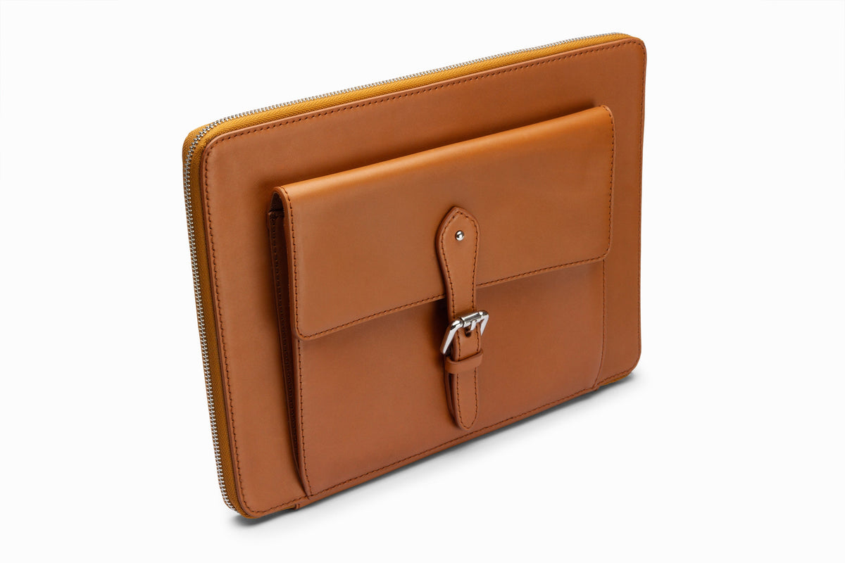 Laptop Sleeve Tan close-up zip closure and corner detail