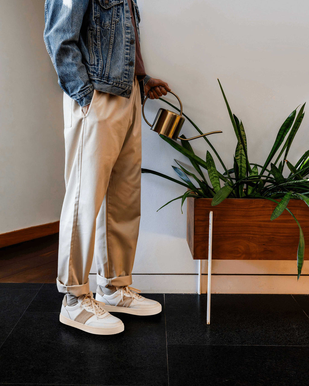 Suede Sneaker – Style F006