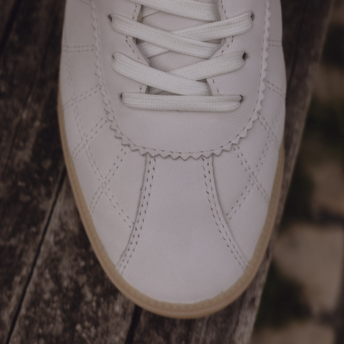 Leather Sneaker – Style F013